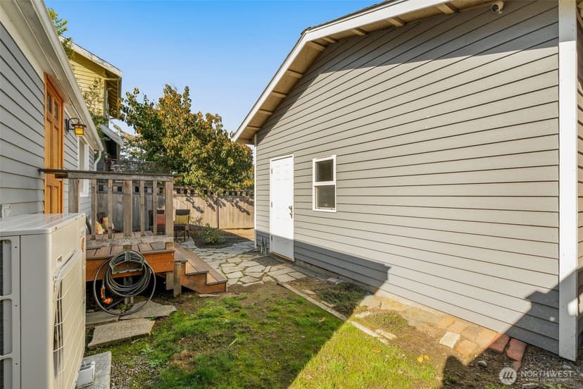 Property photo for 130 NW 74th Street, Seattle photo 28