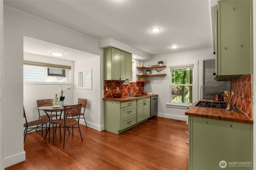 Property photo for 130 NW 74th Street, Seattle photo 12