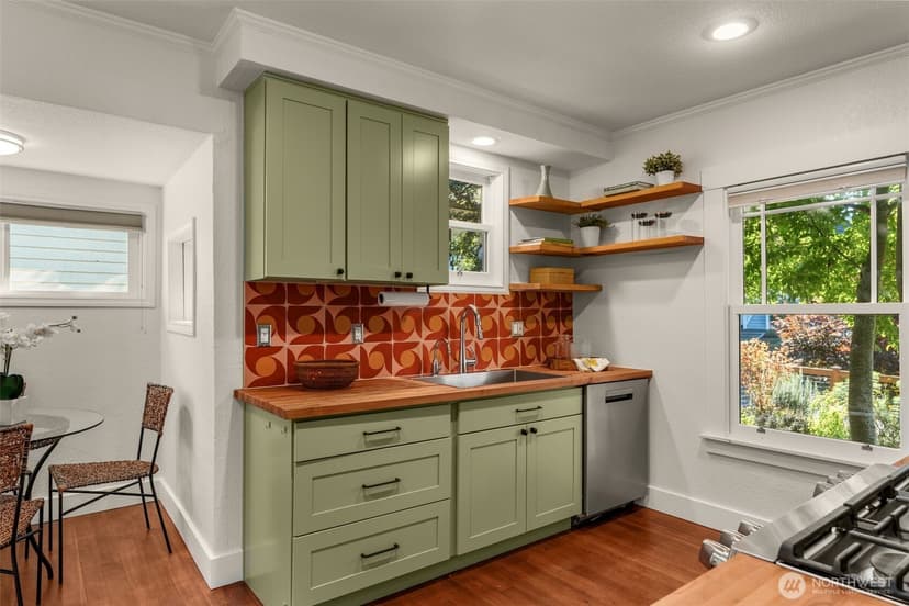 Property photo for 130 NW 74th Street, Seattle photo 14