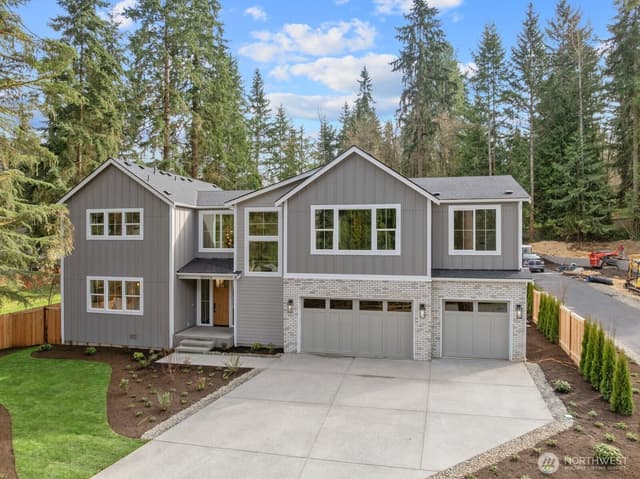 Property photo for 3502 Alaska Road #A, Brier photo 2