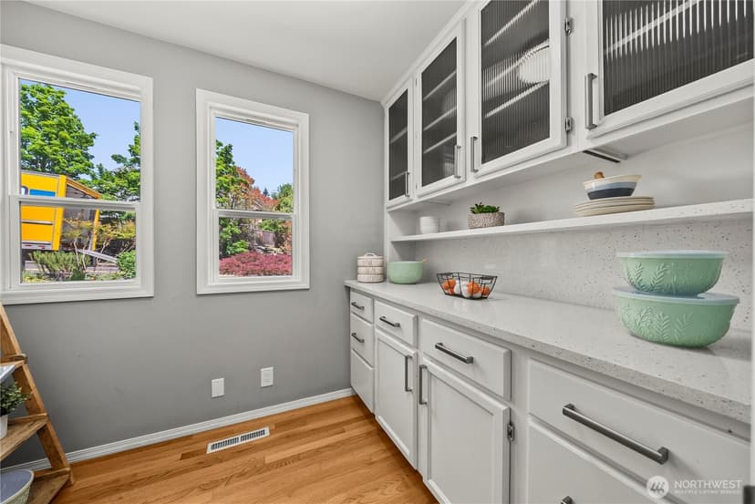 Property photo for 9123 NE 145th Street, Kirkland photo 12