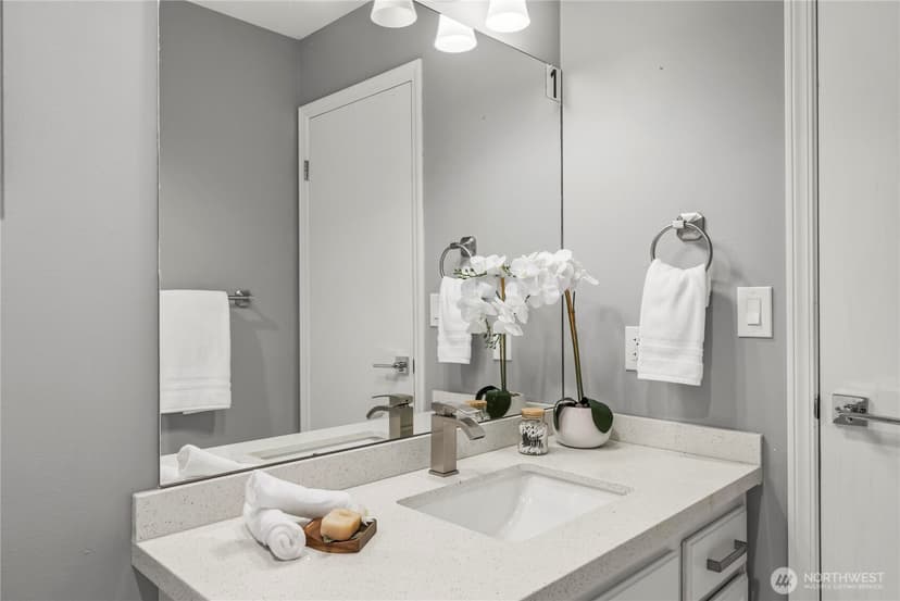 Property photo for 9123 NE 145th Street, Kirkland photo 27