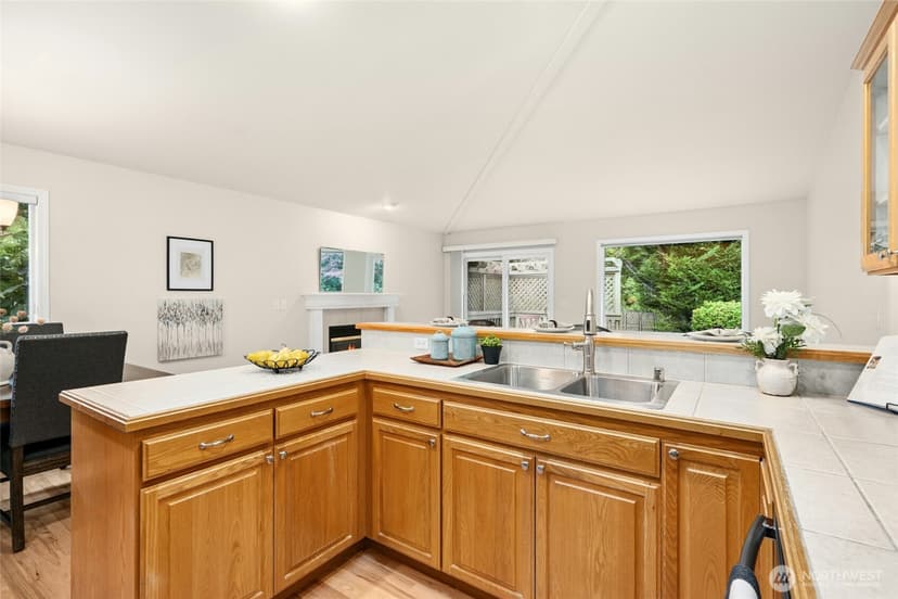 Property photo for 19410 2nd Drive SE #B, Bothell photo 14