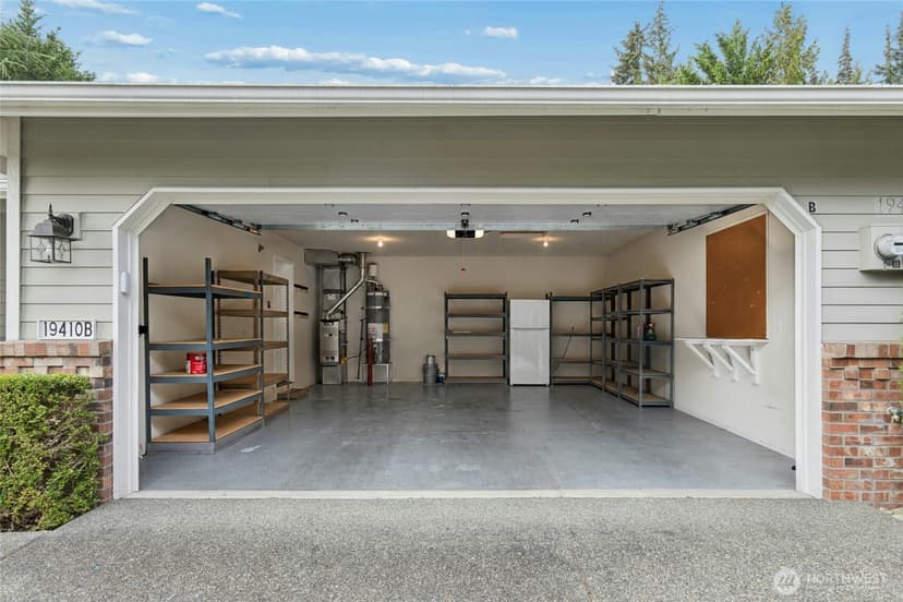 Property photo for 19410 2nd Drive SE #B, Bothell photo 3