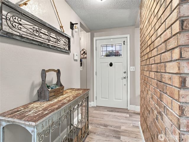 Property photo for 10415 110th Street SW, Lakewood photo 3