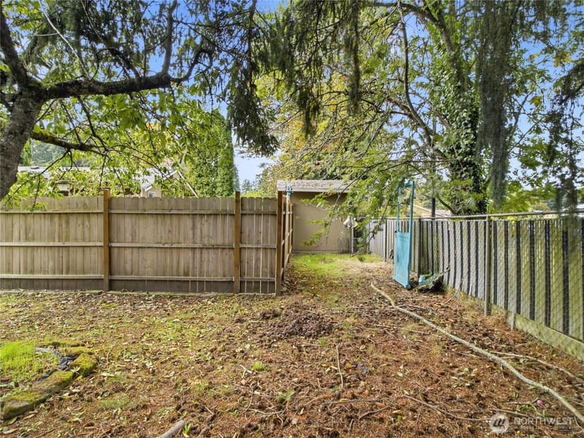 Property photo for 10415 110th Street SW, Lakewood photo 32