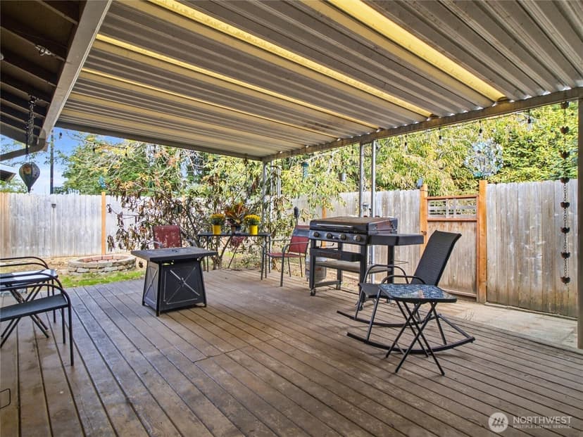 Property photo for 10415 110th Street SW, Lakewood photo 28