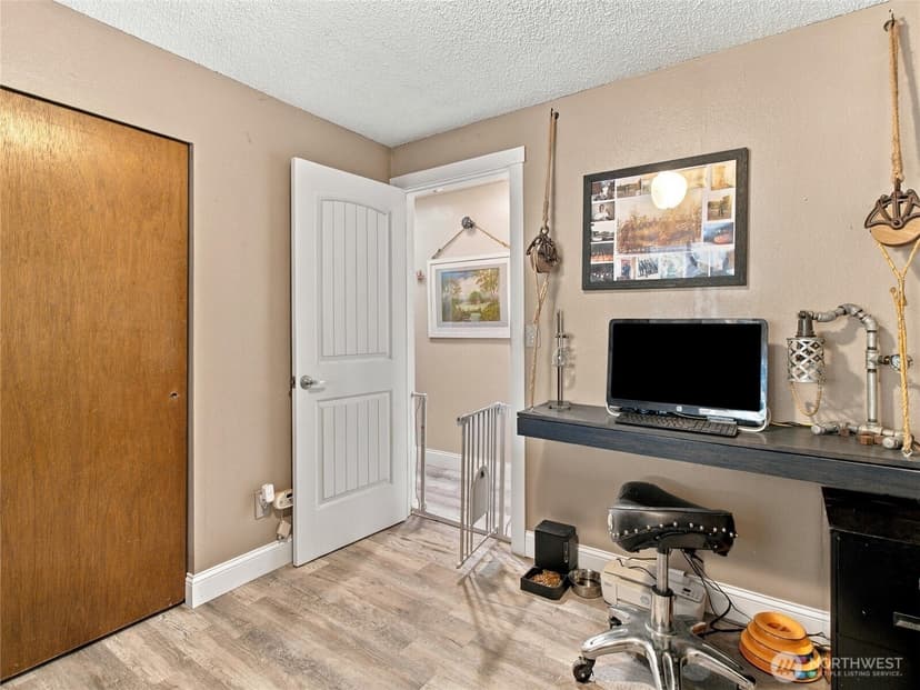 Property photo for 10415 110th Street SW, Lakewood photo 23