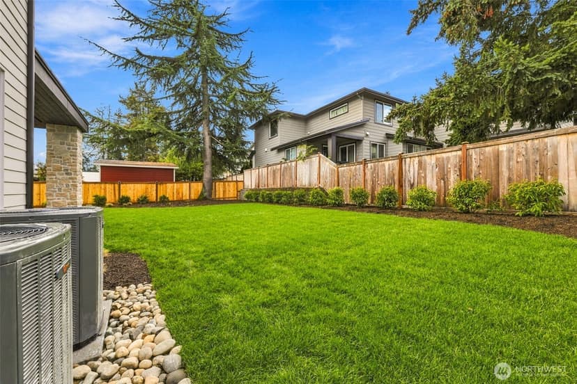 Property photo for 10237 134th Avenue NE, Kirkland photo 49