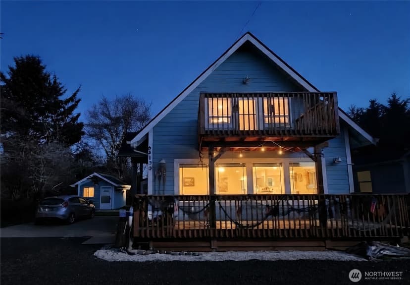 Property photo for 136 Pacific Boulevard NW, Ocean Shores