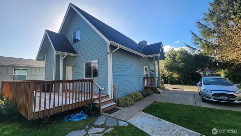 Property photo for 136 Pacific Boulevard NW, Ocean Shores photo 21