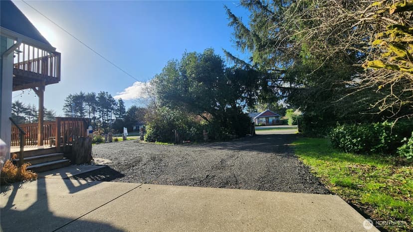 Property photo for 136 Pacific Boulevard NW, Ocean Shores photo 24