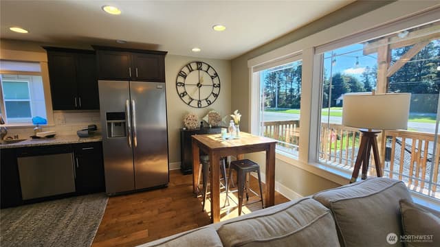 Property photo for 136 Pacific Boulevard NW, Ocean Shores photo 4