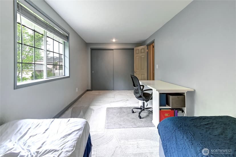 Property photo for 4914 Dover Street, Everett photo 18