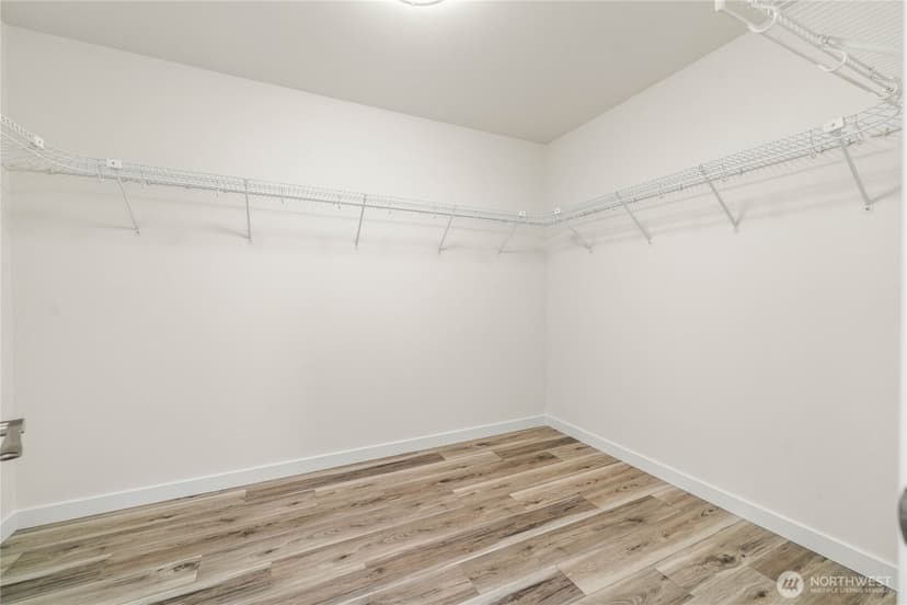 Property photo for 9525 S 221st Place, Kent photo 20