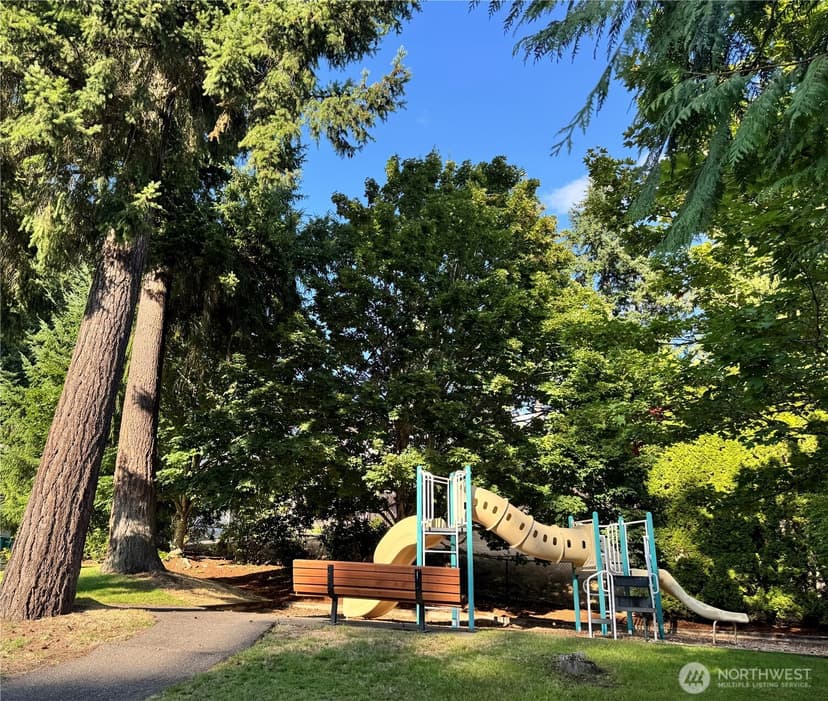 Property photo for 11459 79th Way NE, Kirkland photo 32