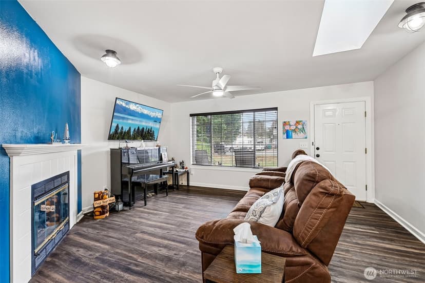 Property photo for 5125 108th Place NE, Marysville photo 6