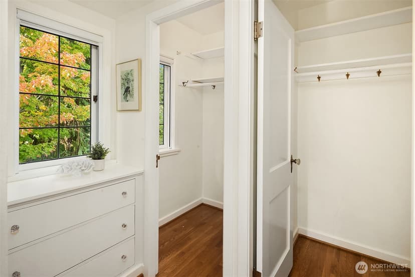 Property photo for 3938 NE Belvoir Place, Seattle photo 24