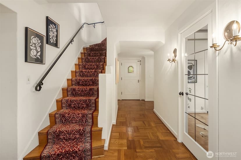 Property photo for 3938 NE Belvoir Place, Seattle photo 13