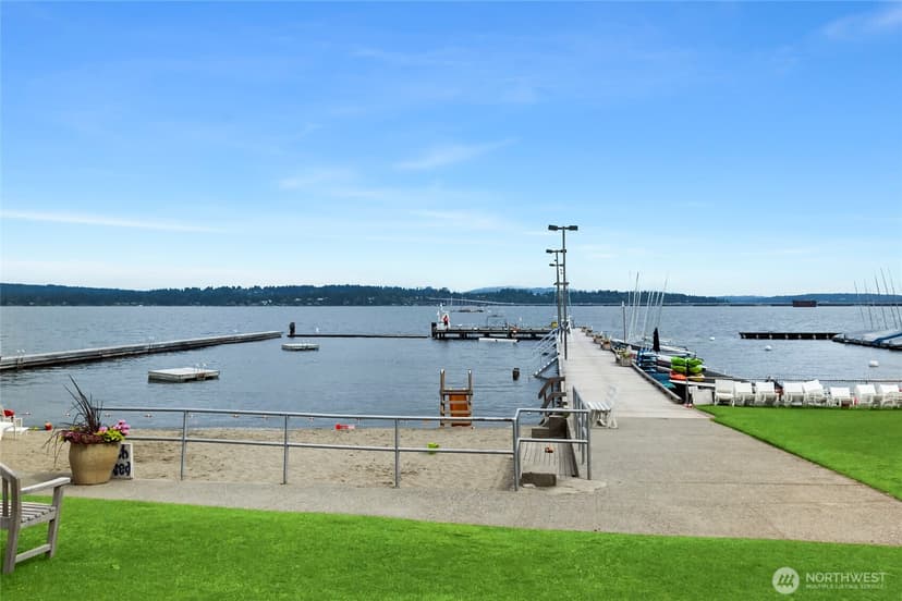Property photo for 3938 NE Belvoir Place, Seattle photo 28
