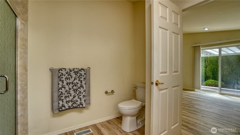 Property photo for 8806 60th Avenue E, Puyallup photo 21