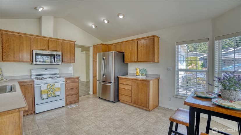 Property photo for 8806 60th Avenue E, Puyallup photo 11