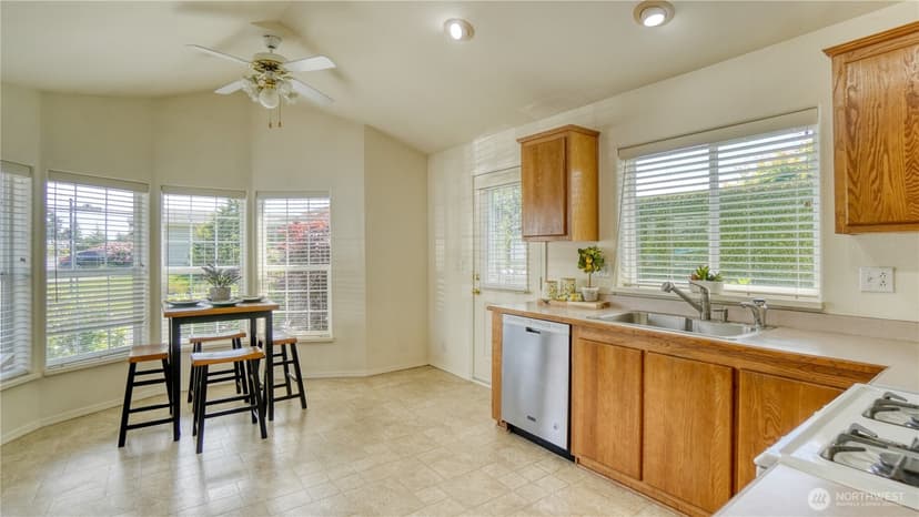 Property photo for 8806 60th Avenue E, Puyallup photo 7
