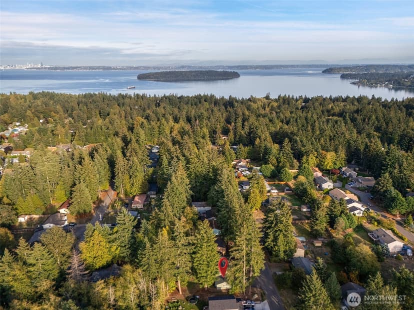 Property photo for 6915 SE Cleveland Avenue, Port Orchard photo 38