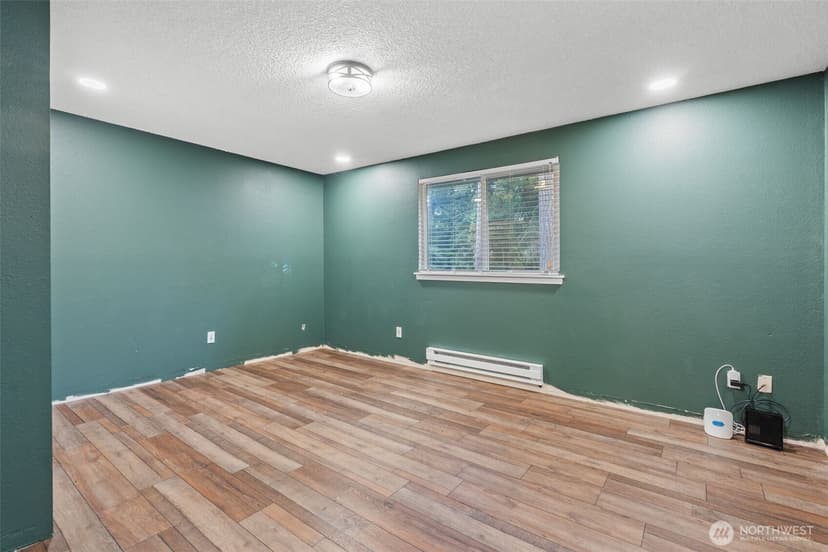 Property photo for 6915 SE Cleveland Avenue, Port Orchard photo 17