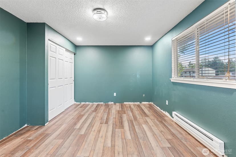 Property photo for 6915 SE Cleveland Avenue, Port Orchard photo 18