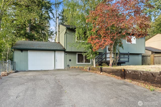 Property photo for 6915 SE Cleveland Avenue, Port Orchard
