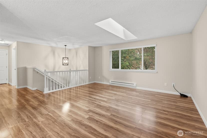 Property photo for 6915 SE Cleveland Avenue, Port Orchard photo 4