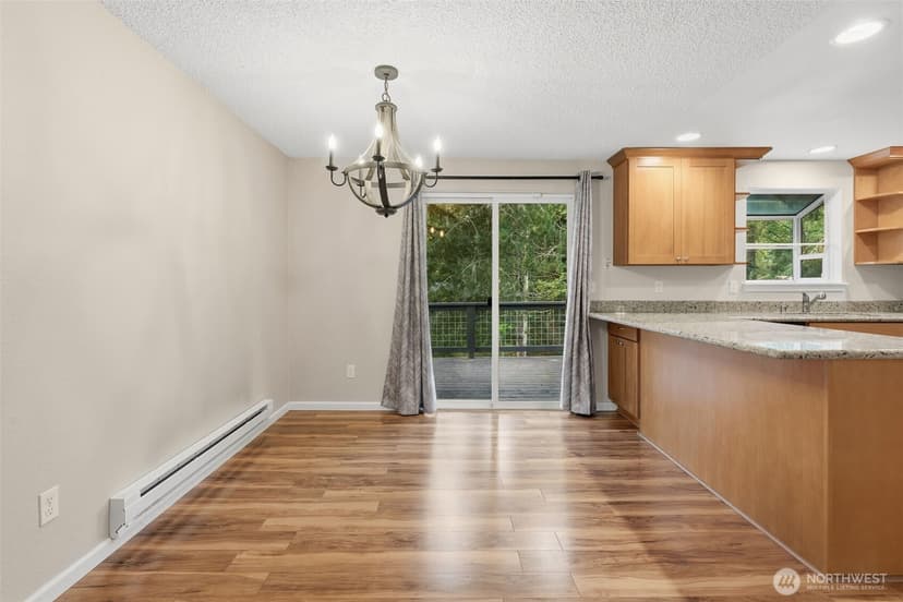 Property photo for 6915 SE Cleveland Avenue, Port Orchard photo 12