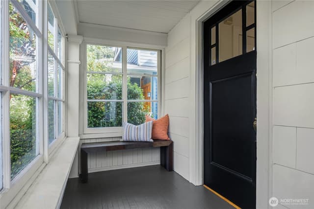 Property photo for 4814 36th Avenue NE, Seattle photo 2