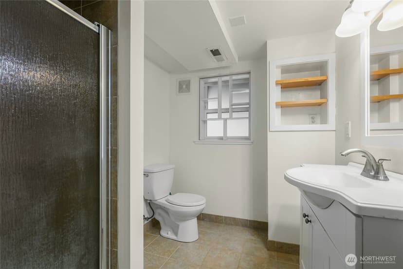 Property photo for 4814 36th Avenue NE, Seattle photo 17
