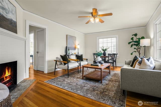 Property photo for 4814 36th Avenue NE, Seattle photo 3