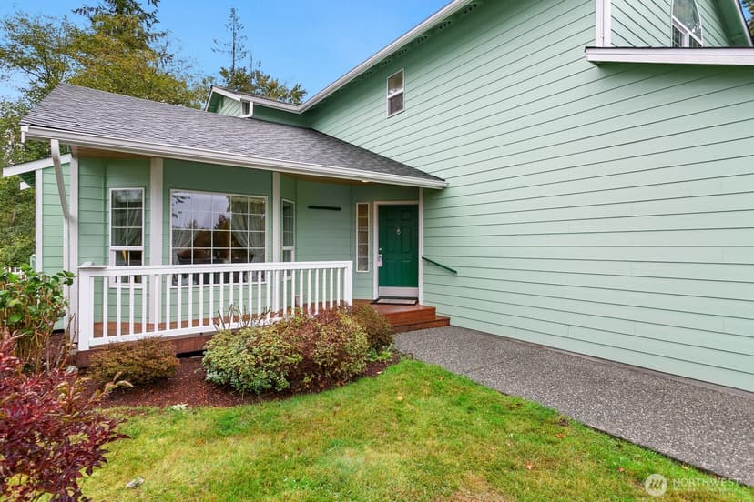 Property photo for 8613 14th Place SE, Lake Stevens photo 2