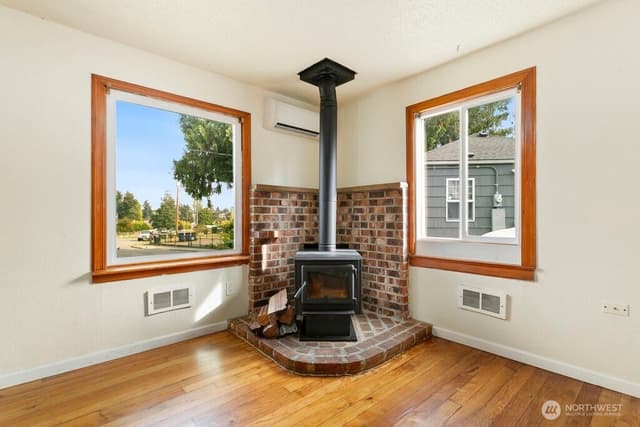 Property photo for 5434 McDacer Avenue, Tacoma photo 3