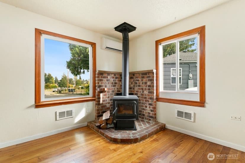 Property photo for 5434 McDacer Avenue, Tacoma photo 3