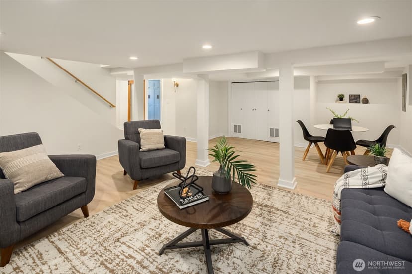 Property photo for 5224 37th Avenue NE, Seattle photo 26