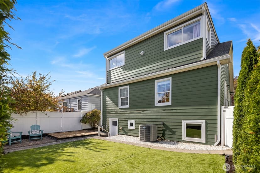 Property photo for 5224 37th Avenue NE, Seattle photo 30