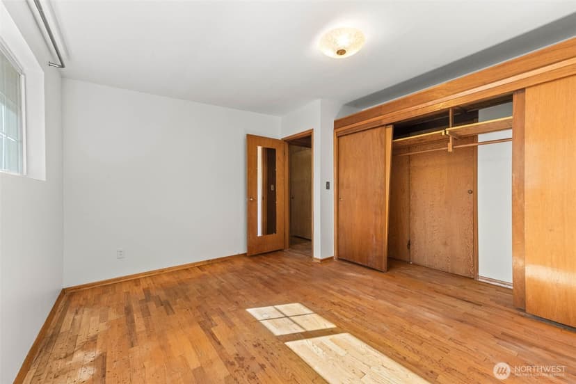 Property photo for 25708 135th Place SE, Kent photo 16