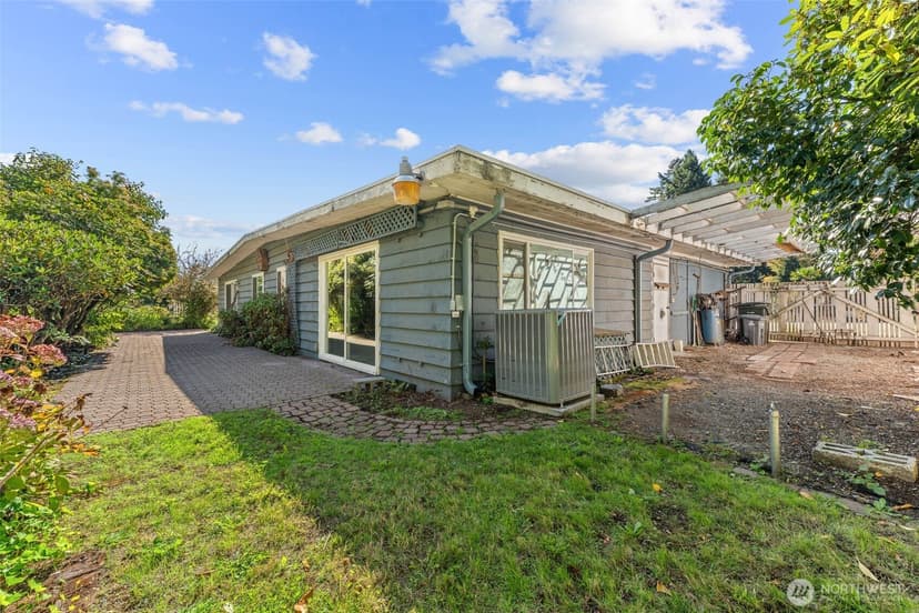 Property photo for 25708 135th Place SE, Kent photo 24