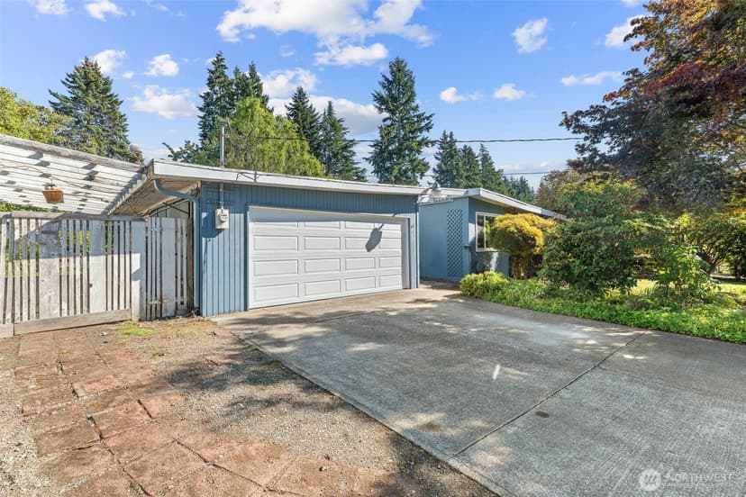 Property photo for 25708 135th Place SE, Kent photo 27