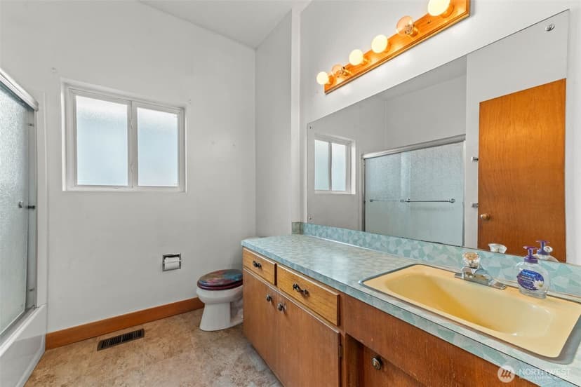 Property photo for 25708 135th Place SE, Kent photo 17