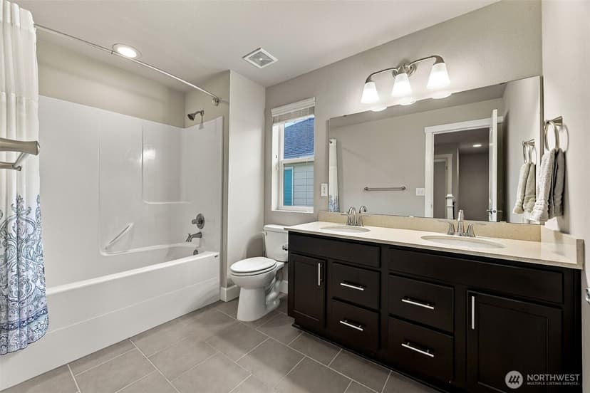 Property photo for 11418 175th Street E, Puyallup photo 17