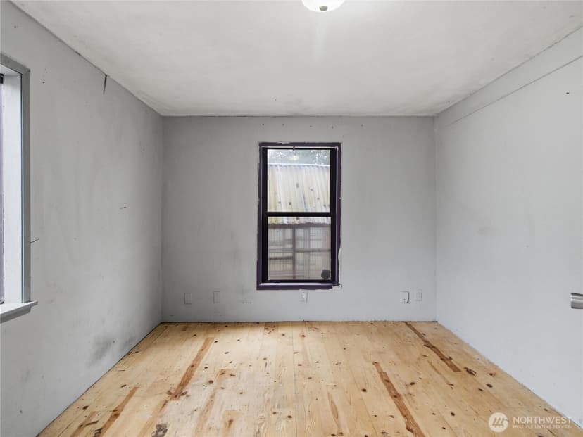 Property photo for 1123 Military Road E, Tacoma photo 13