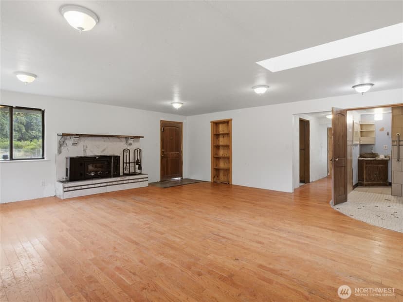 Property photo for 1123 Military Road E, Tacoma photo 6