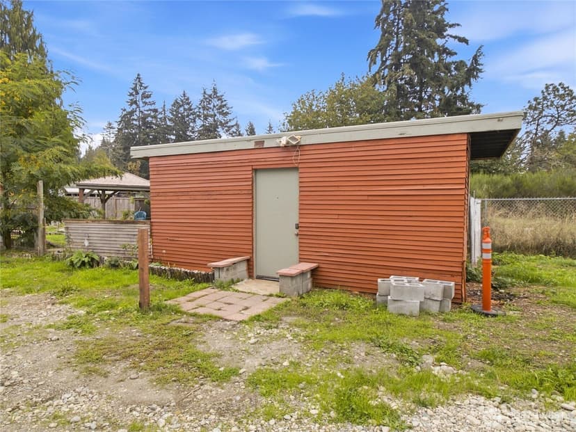 Property photo for 1123 Military Road E, Tacoma photo 27