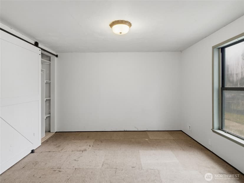 Property photo for 1123 Military Road E, Tacoma photo 15